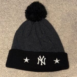 New Era Yankees Grey and Black Beanie with Pom